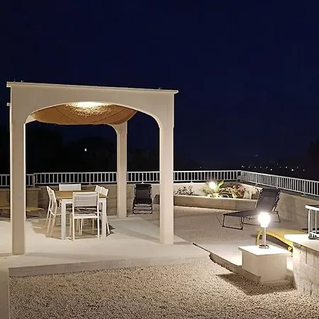Vue Avec Jardin En Pleine Nature * Cassis